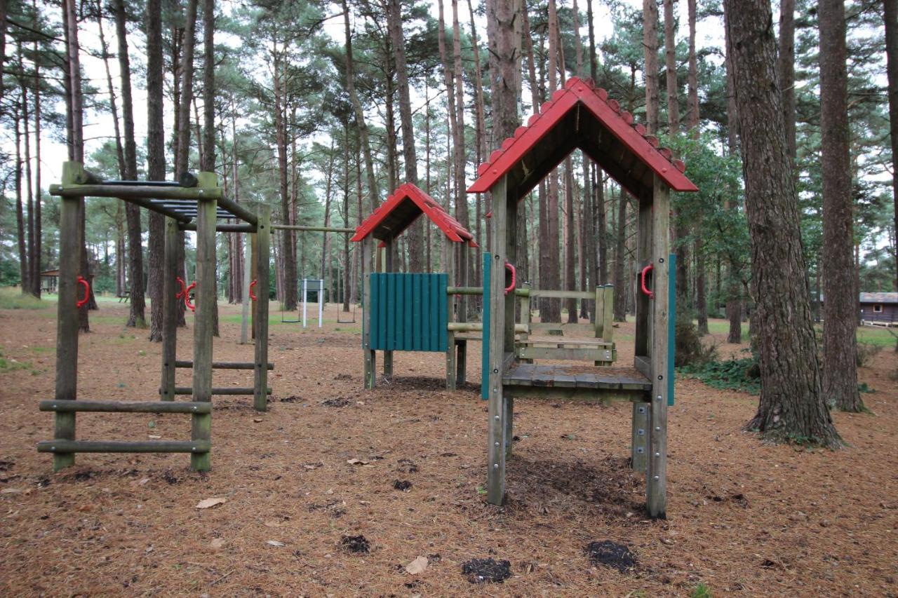 Avon Tyrrell Outdoor Activity Centre Villa Bransgore Exteriör bild